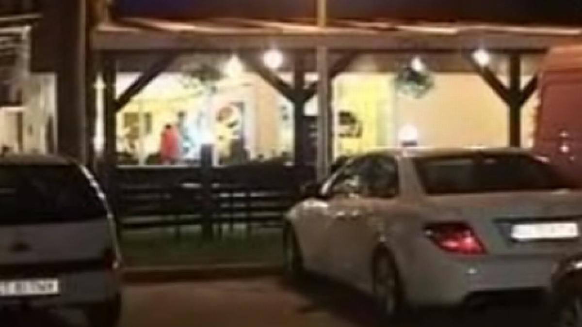 snopit in bataie pentru un loc de parcare din mamaia video