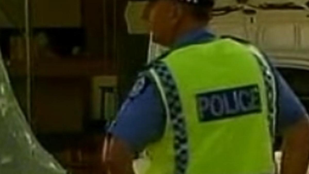 un australian a intrat cu masina intr un restaurant si a ranit cinci oameni video