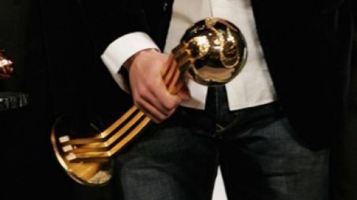 sneijder si villa favoriti pentru balonul de aur la cm 2010 vezi nominalizarile