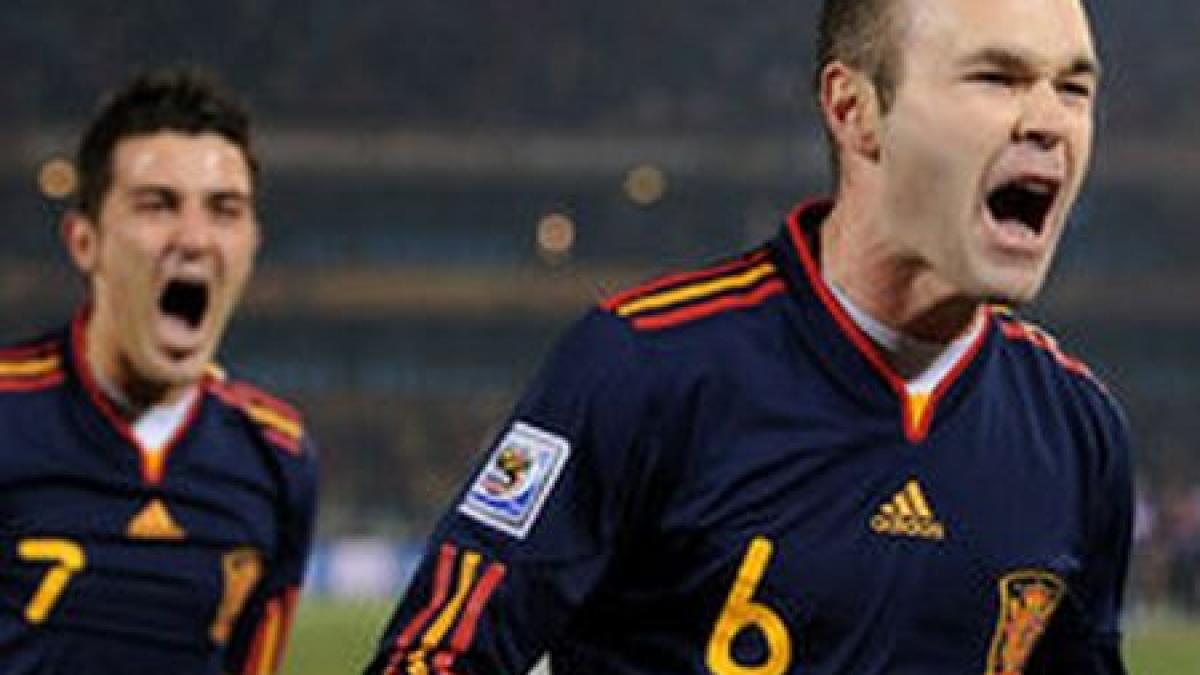 spania este campioana mondiala iniesta invinge olanda in minutul 117