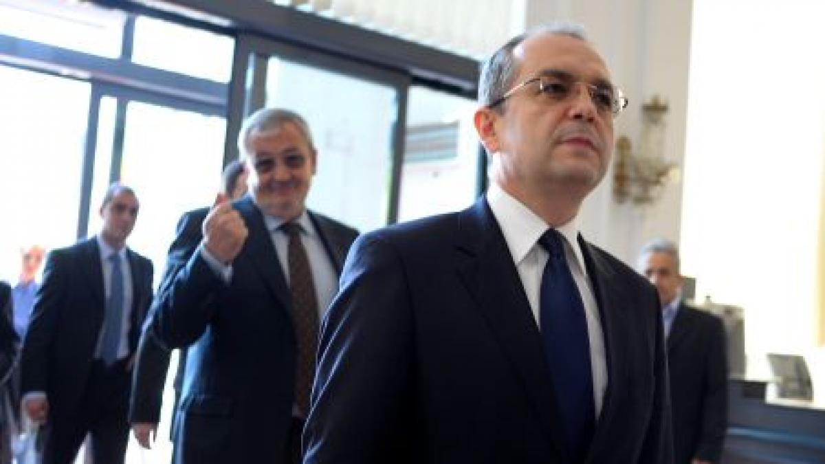 boc il cearta pe vladescu nu are mandat sa discute despre cota unica video