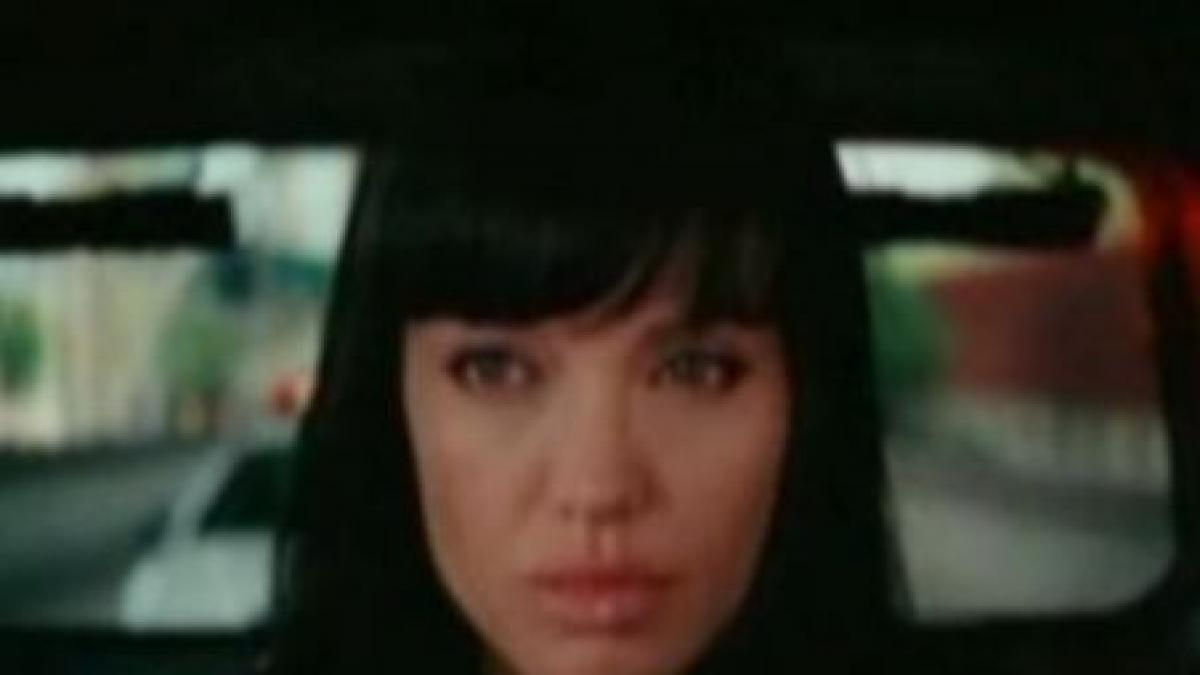 limba rusa noua pasiune a angelinei jolie video