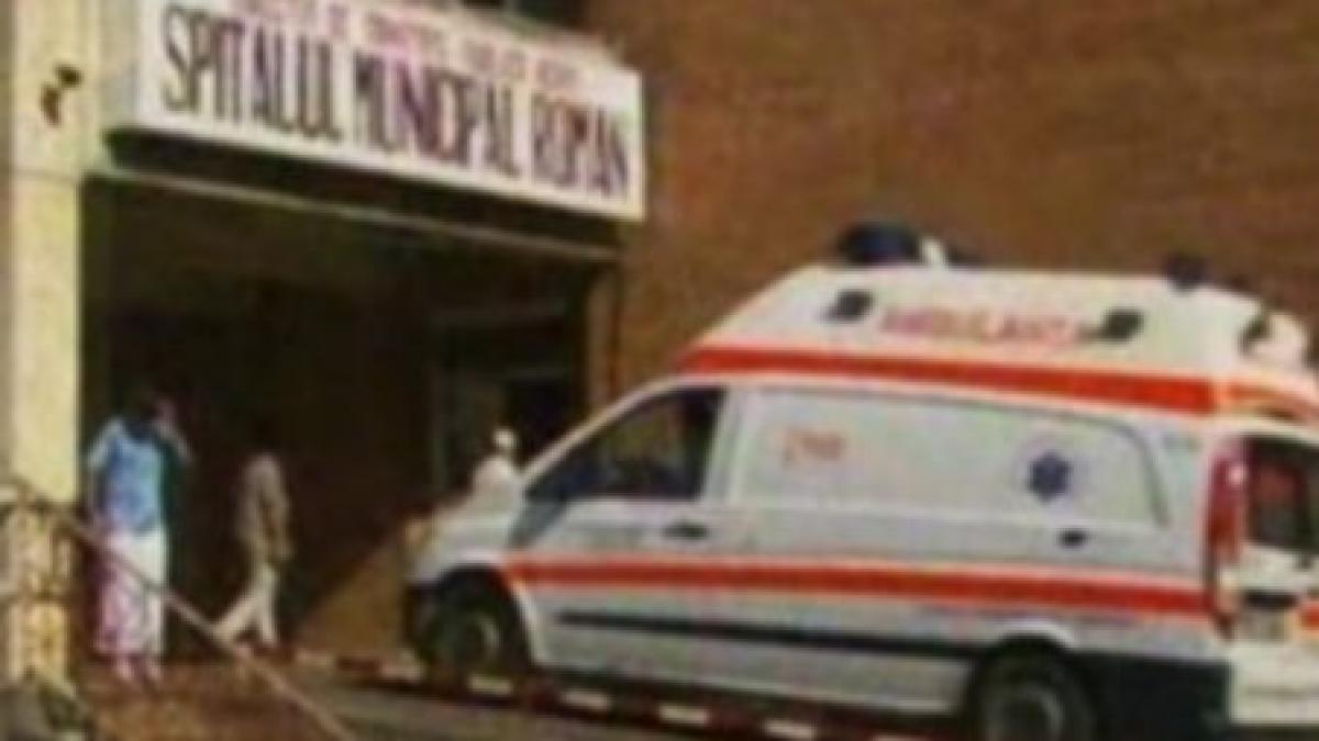 un barbat din neamt si a pus copilul de 5 ani pe foc video