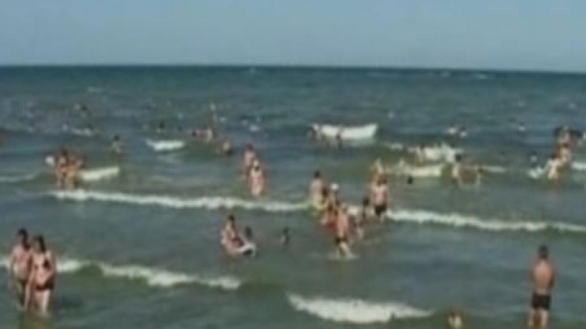 litoralul romanesc luat cu asalt de peste 100 000 de turisti video
