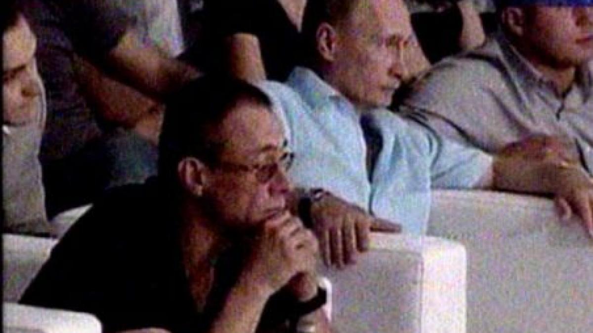 vladimir putin si jean claude van damme au vazut impreuna un meci de ultimate fighting video