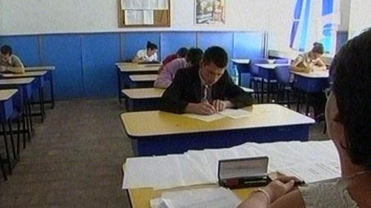 doua treimi din profesori nu au luat nota de trecere la titularizare un sfert nu au obtinut nici