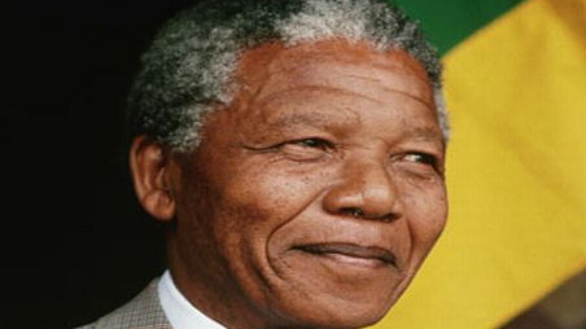 fostul presedinte sud african nelson mandela a implinit 92 de ani