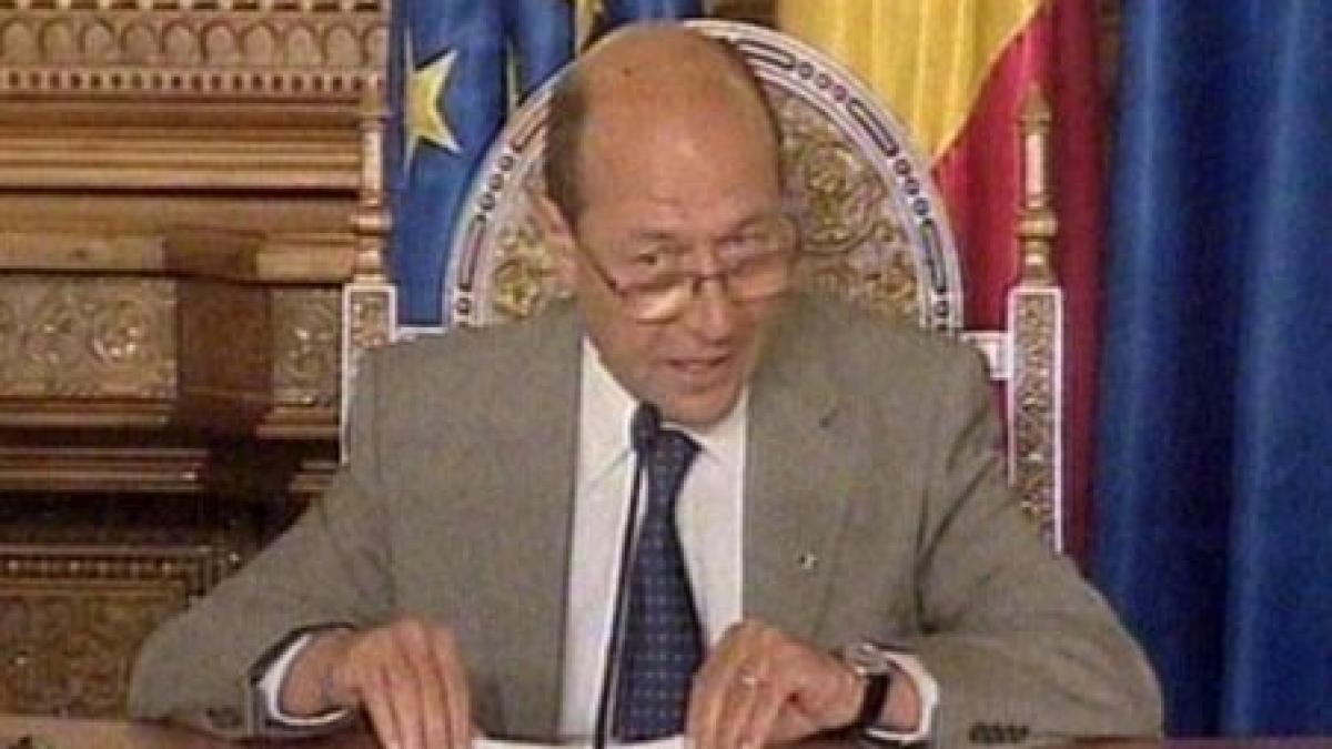 basescu am decis sa convoc parlamentul in sesiune extraordinara pentru a adopta legea ani