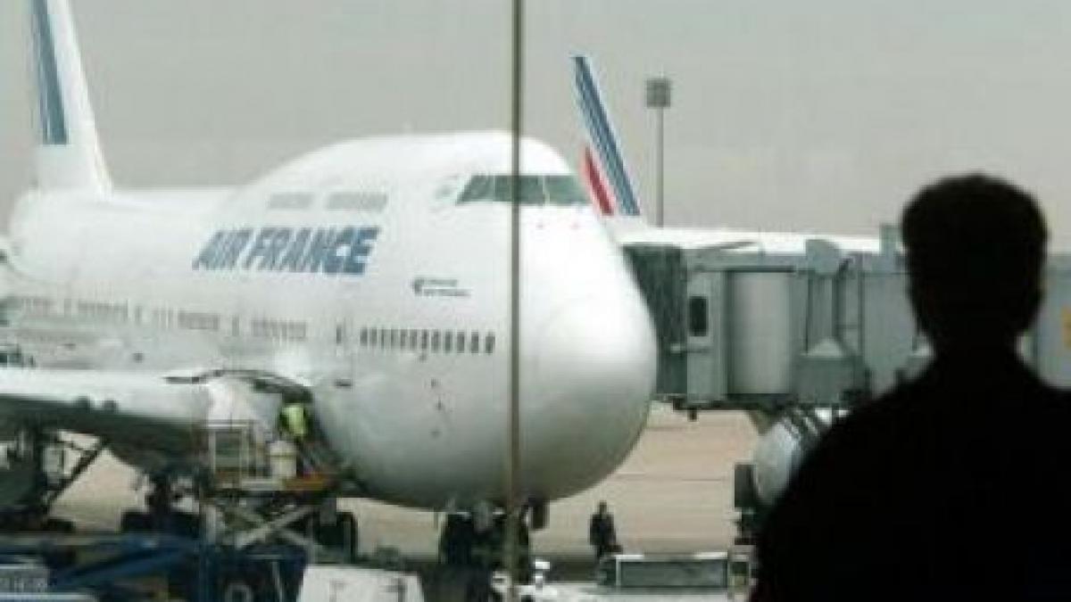 controlorii de zbor din franta intra in greva jumatate din traficul aerian afectat