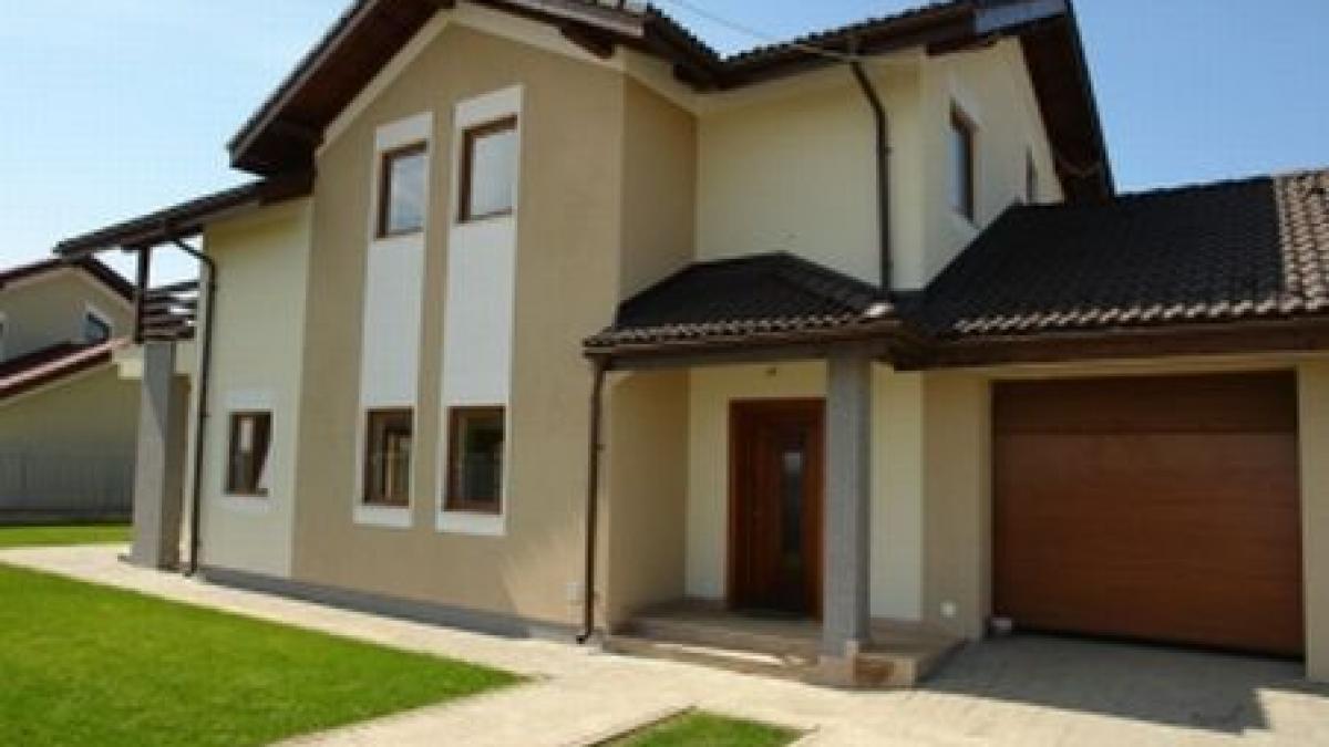 vile de peste 100 000 euro ale rau platnicilor scoase la licitatie de banci