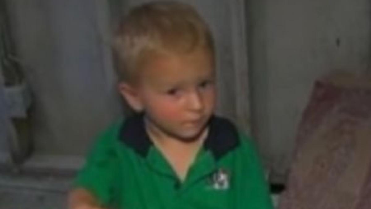 erou la trei ani un copil si a salvat familia dintr un incendiu video