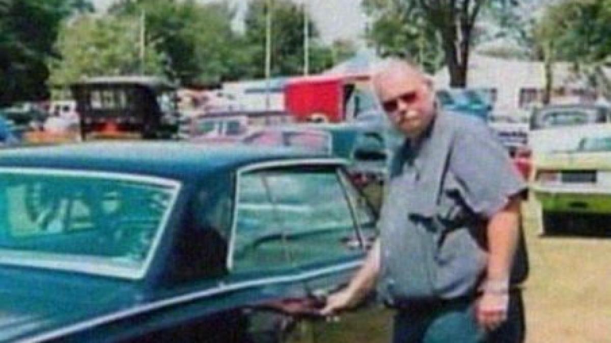 un american a murit dupa ce a cazut de pe masa de operatie video