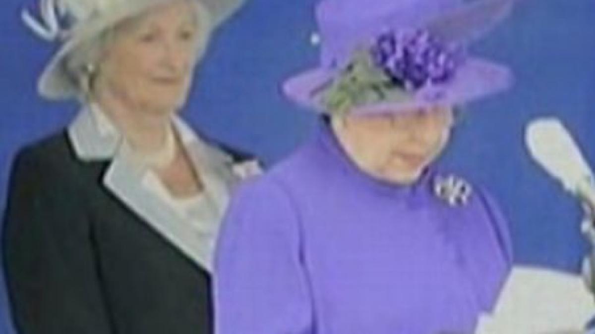 fotografii inedite cu familia regala britanica postate pe un site specializat video