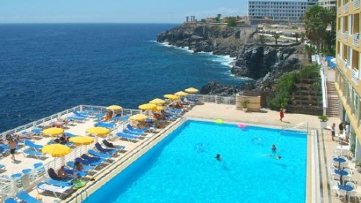 guvernul spaniol subventioneaza vacantele turistilor straini video