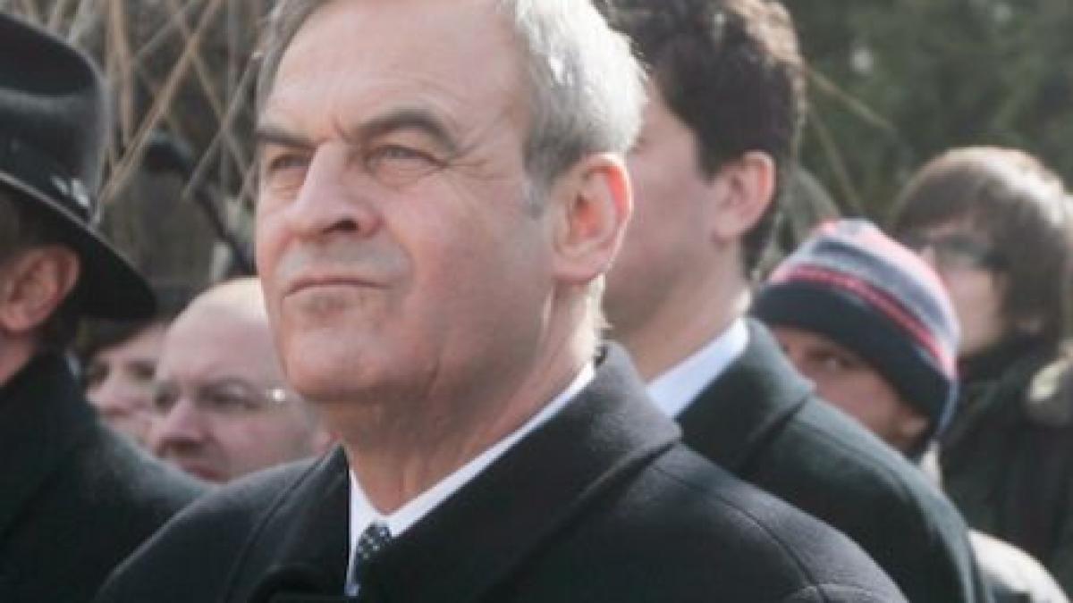 laszlo tokes nu renunta constitutia nu este sfanta scriptura poate fi schimbata