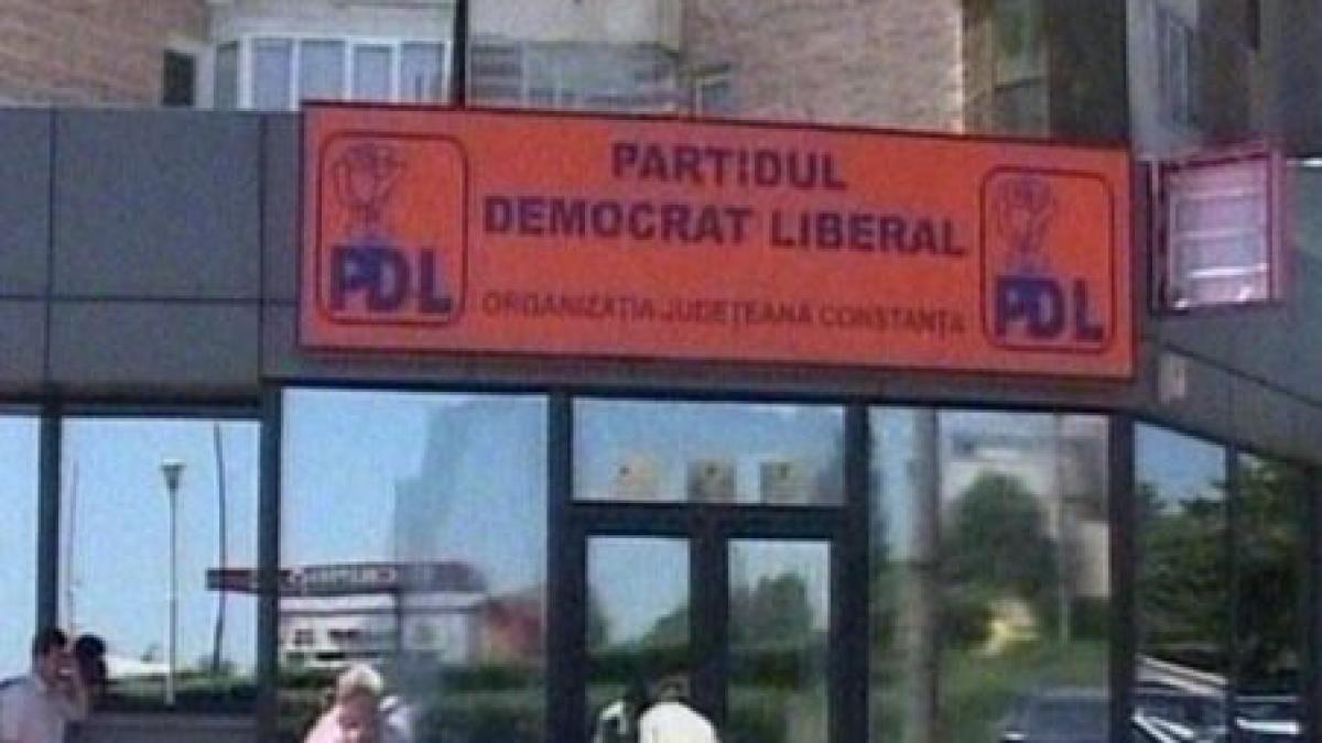 scandal si imbranceli la sedinta pdl constanta pentru sefia filialei de la municipiu video
