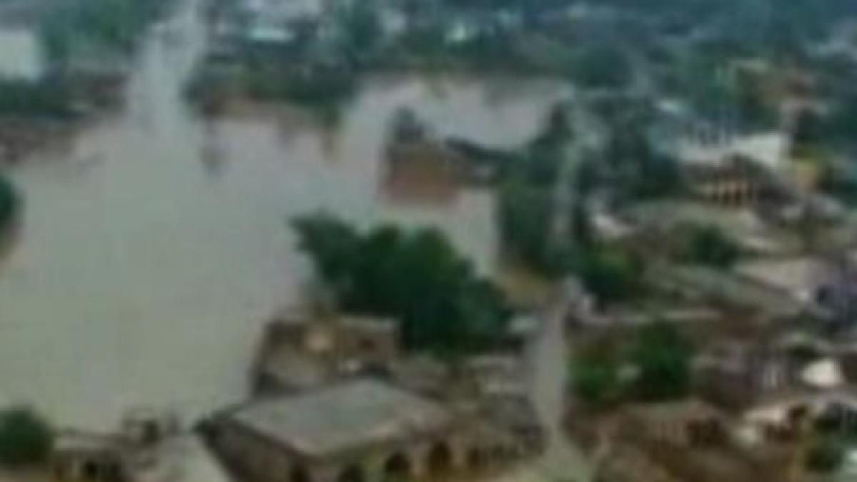 bilantul inundatiilor din pakistan a ajuns la 1 100 de morti