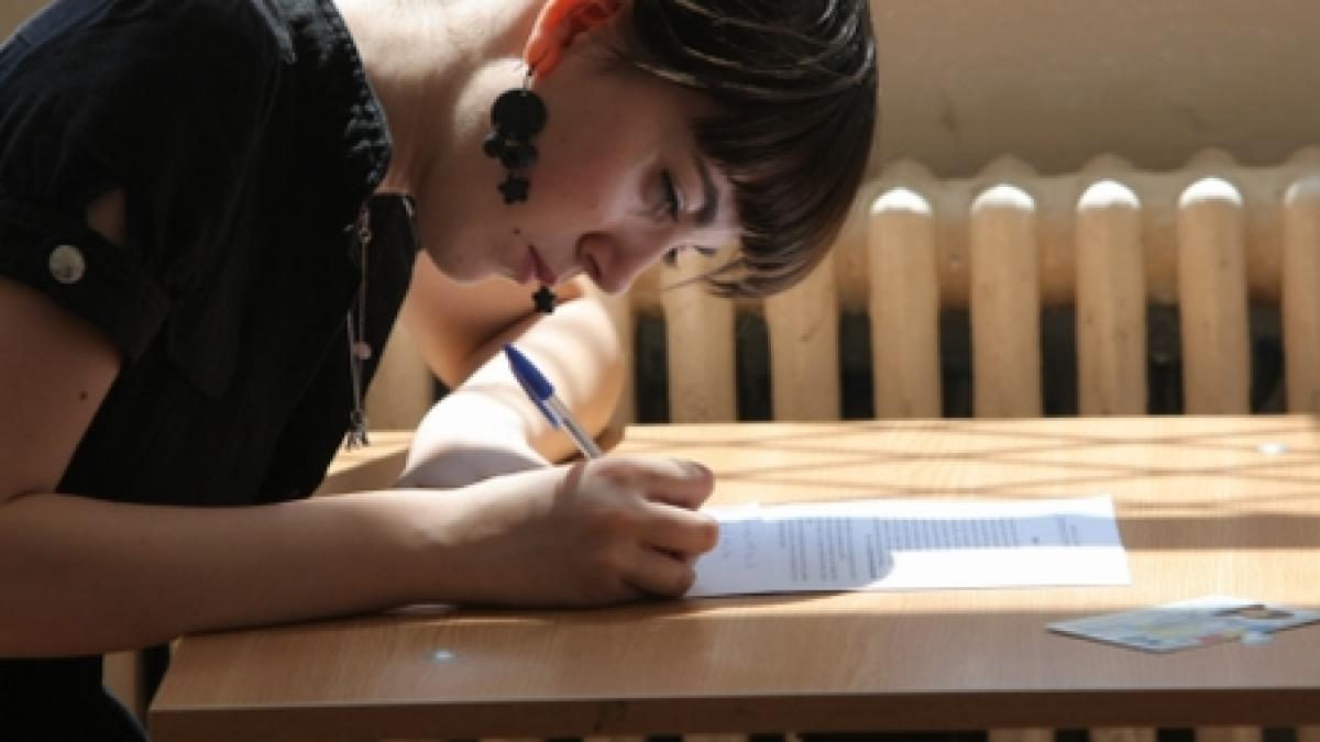 comentariul literar al unei manele