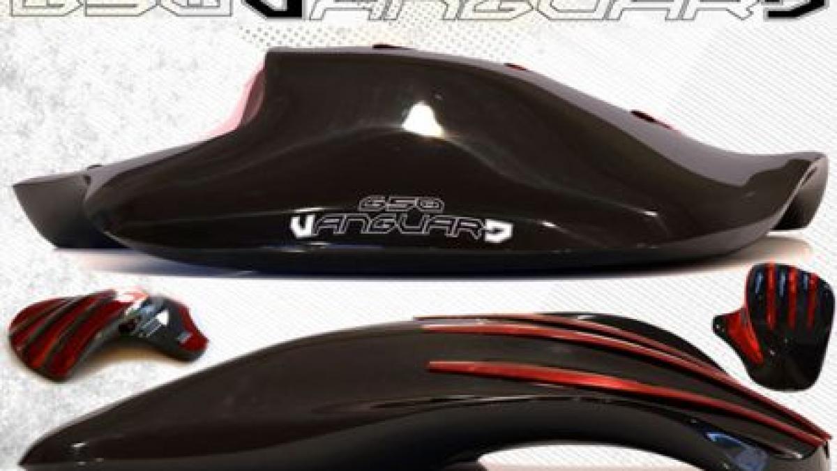 G50 Vanguard - un mouse-concept care are forma unei mâini 