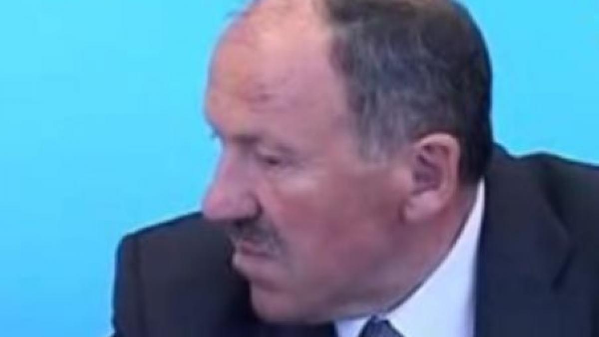 prefectul de arges implicat intr un accident rutier usor video