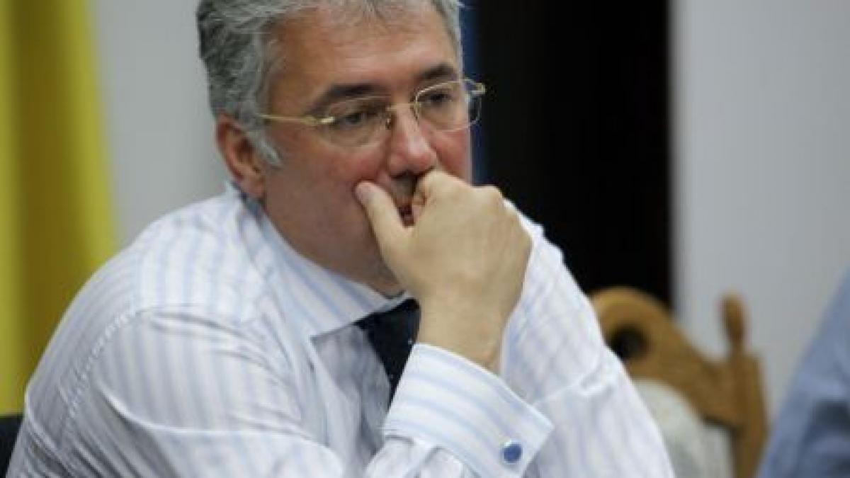 videanu am plecat de acasa la 14 ani parintii nu stiu nici unde am facut liceul si facultatea