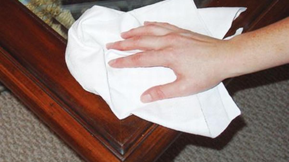 20 000 de copii sunt afectati anual de vaporii de clor din casa