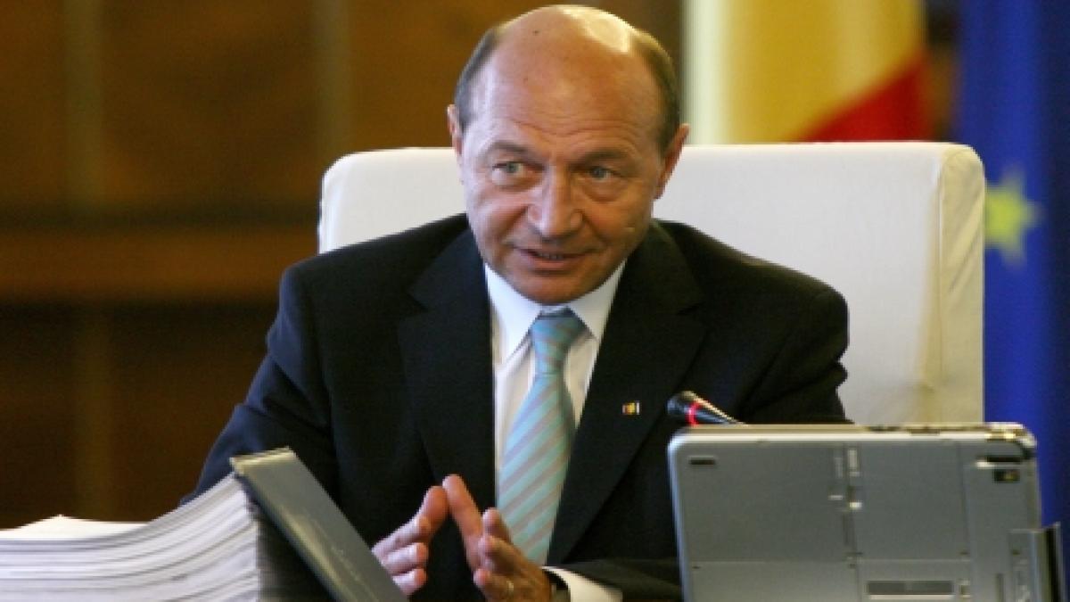 basescu se razboieste cu magnatii desi au datorii la stat sunt cei mai impotriva taxelor si dau