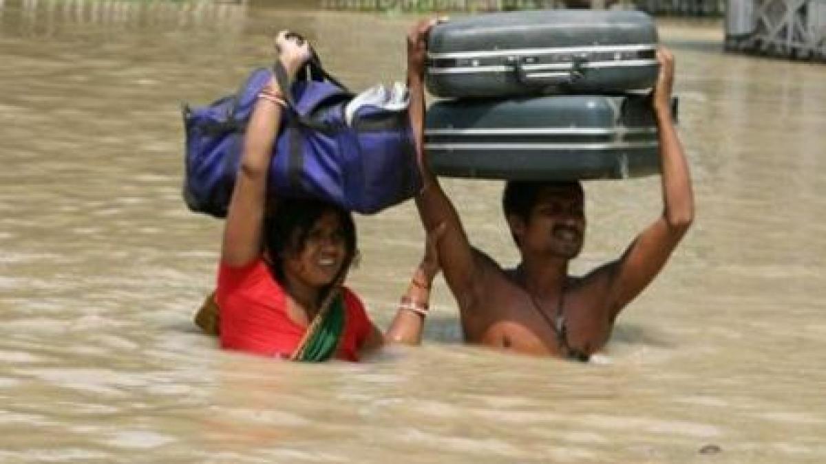 15 milioane de sinistrati in pakistan si 115 persoane decedate in india in urma inundatiilor