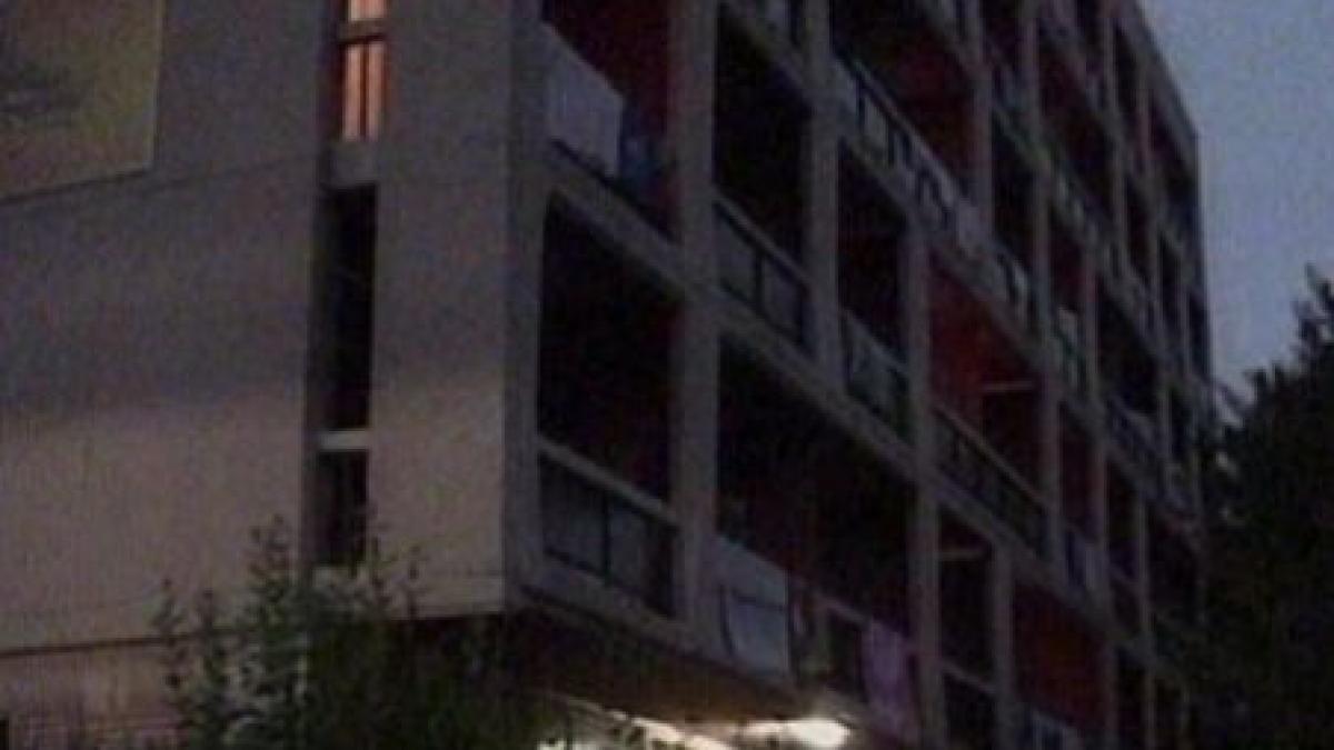 neptun o eleva a ajuns in stare grava la spital dupa ce a cazut de la etajul cinci al hotelului