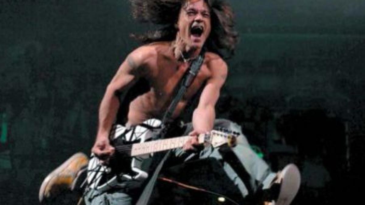 trupa van halen lanseaza un nou album si va pleca intr un turneu mondial in 2011