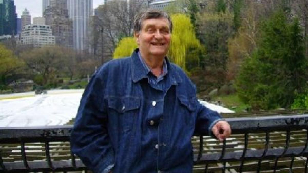 criticul alex stefanescu cauta un scriitor genial