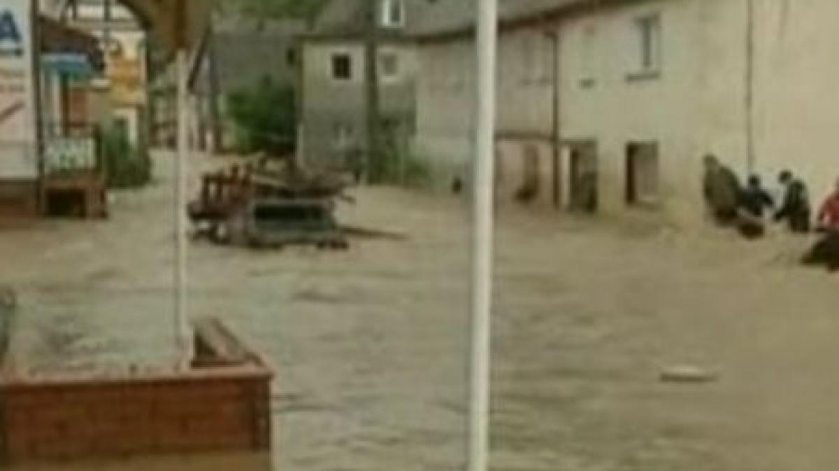 inundatii devastatoare in europa 10 oameni au murit si mii sunt evacuatii