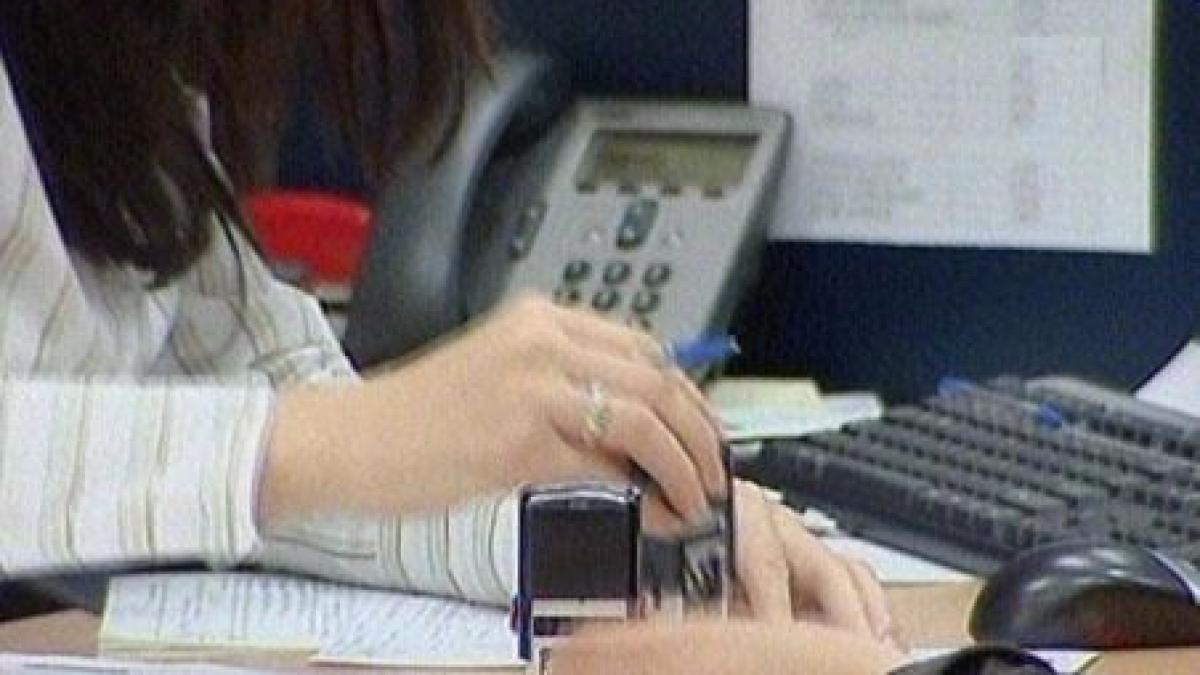 brasov directoarea de operatiuni a credit europe bank retinuta pentru 24 de ore