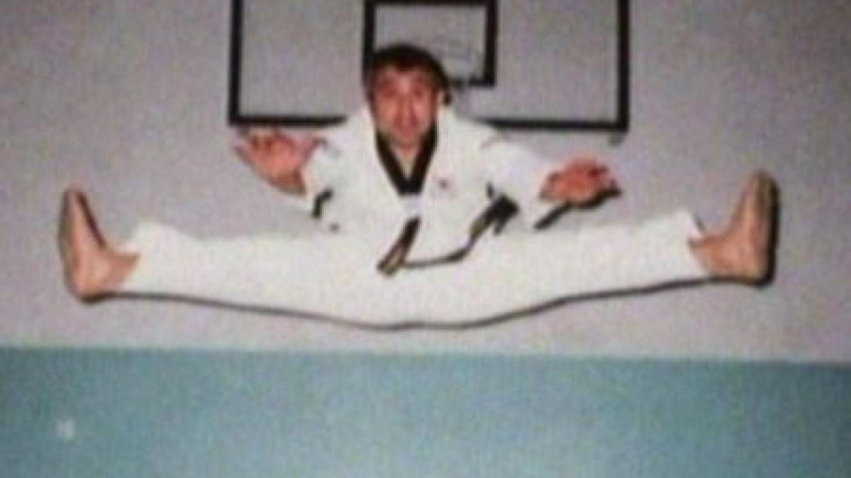 antrenorul acuzat de pornografie infantila arestat pentru 29 de zile