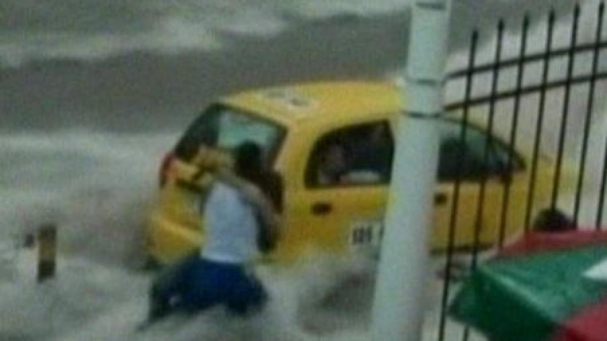 columbia un barbat a devenit erou national dupa ce a salvat mai multi oameni surprinsi de o viitura