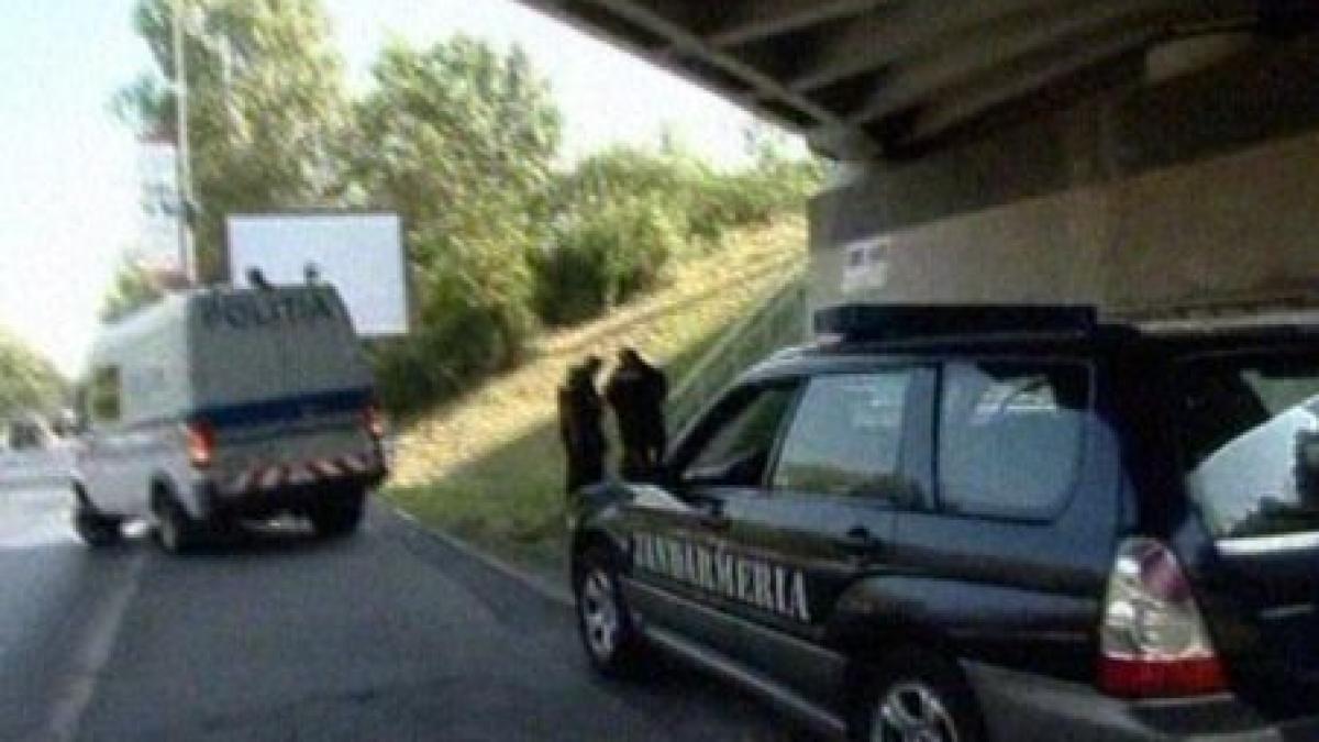 o cutie suspecta a fost gasita la podul baneasa ciocan este vorba de un joc international