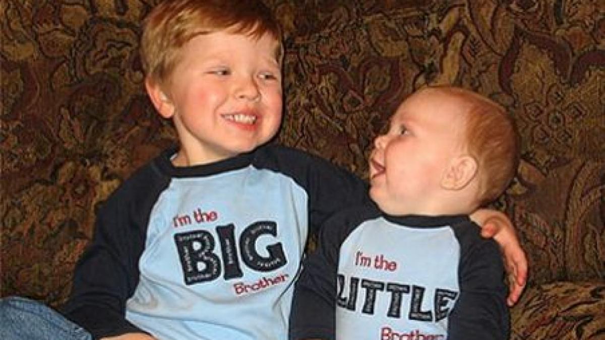 studiu primii nascuti sunt mai inteligenti fratii mai mici sunt extrovertiti si au note mai bune la