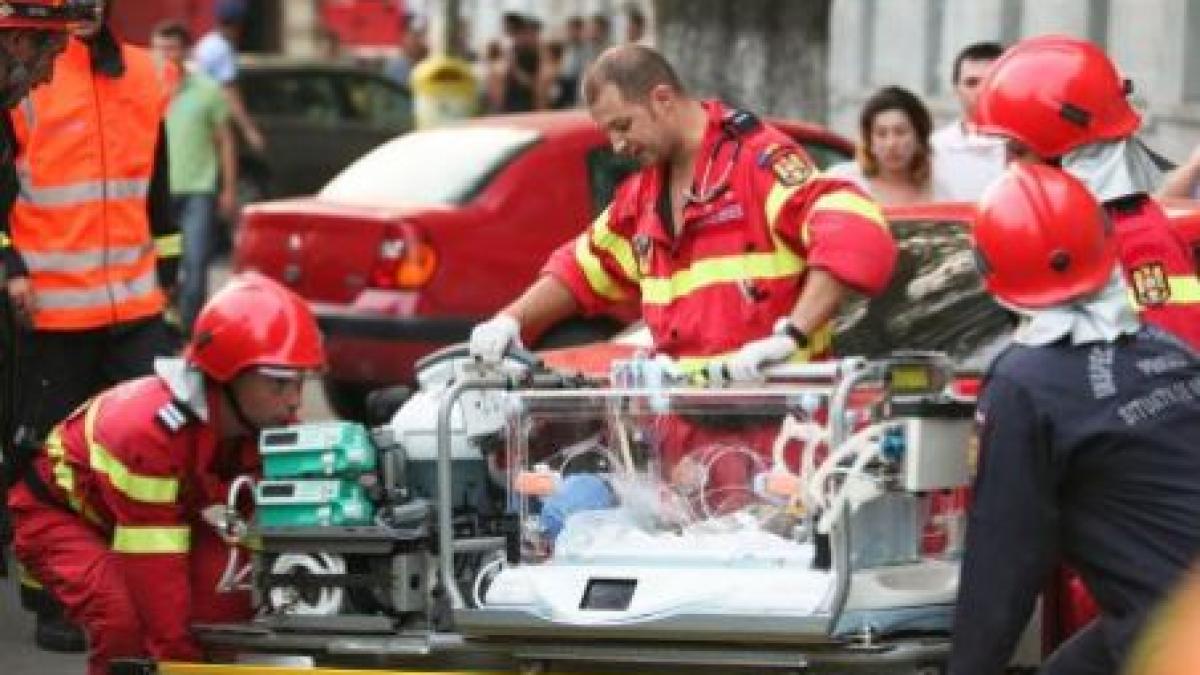 prognostic rezervat in cazul bebelusilor arsi medicii romani ajutati de o echipa din israel video