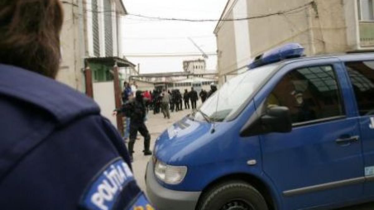 bijuterii de 5 5 milioane euro gasite in urma unor perchezitii in bucuresti si constanta