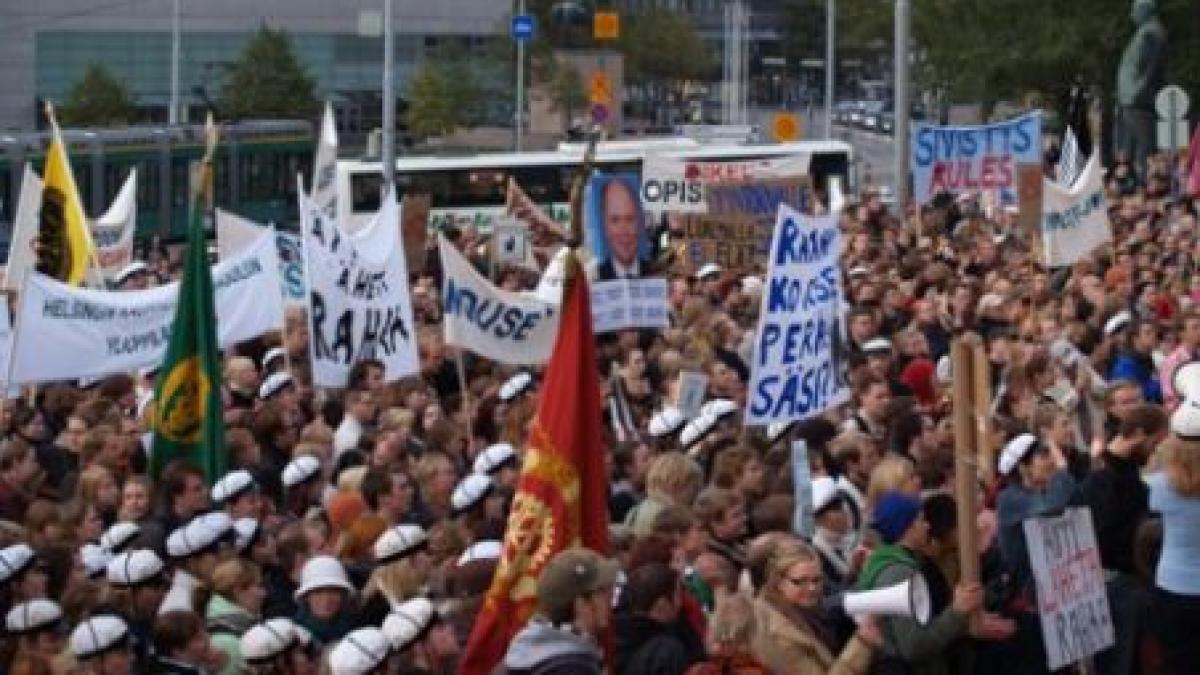 mai multi studenti finlandezi nemultumiti de valoarea alocatiei au patruns in sediul guvernului
