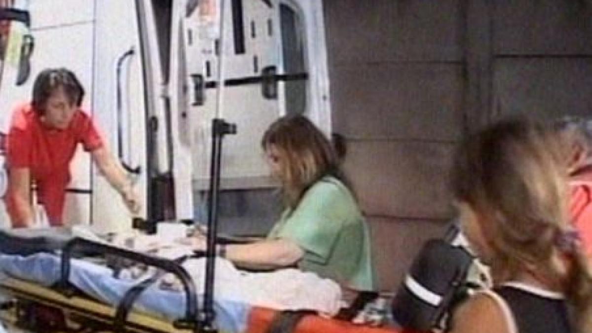 un baietel de numai 2 ani se zbate intre viata si moarte dupa ce a inghitit un bob de fasole video