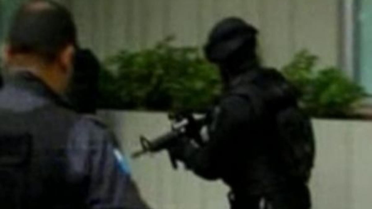 brazilia schimb de focuri intre traficantii de droguri si politie soldat cu un mort si sapte raniti