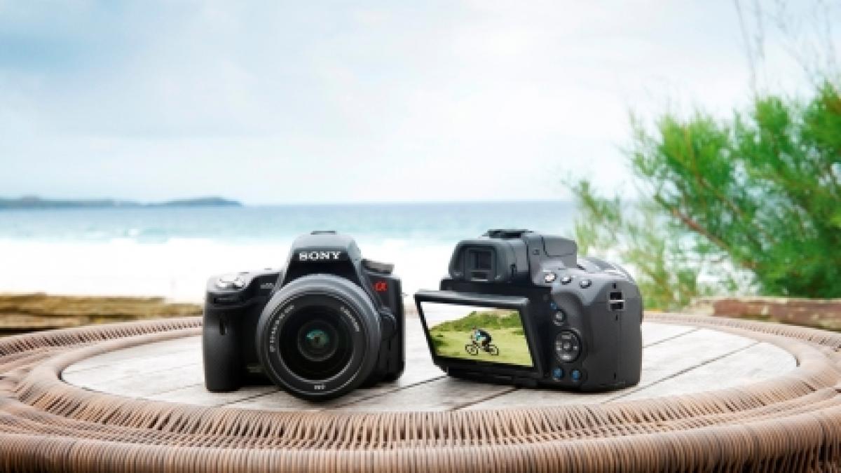 sony lanseaza 945 55 si 945 33 doua camere foto digitale care utilizeaza tehnologia cu oglinda