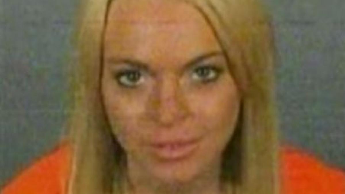 lindsay lohan externata din clinica de reabilitare video