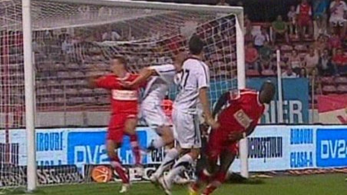 dinamo pierde pe teren propriu meciul cu universitatea cluj scor 3 4