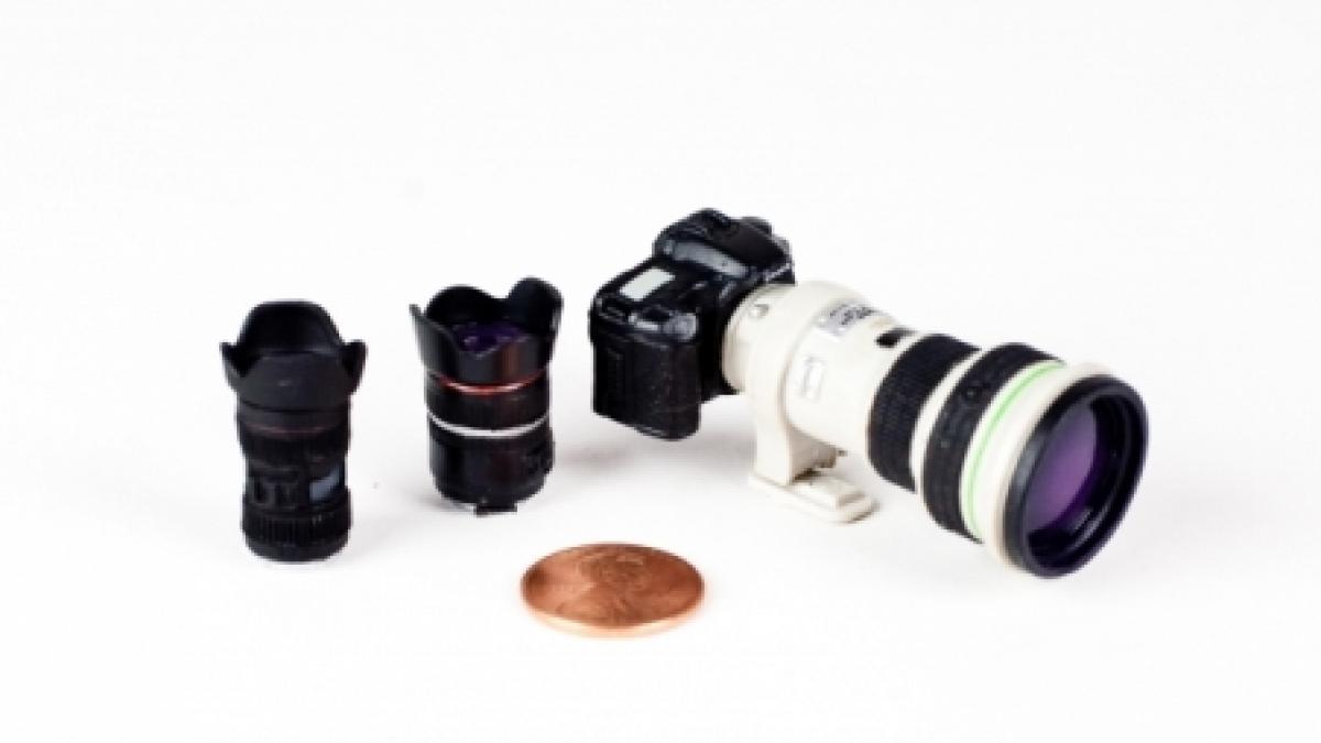 cel mai mic dslr din lume masoara doar patru centimetri foto