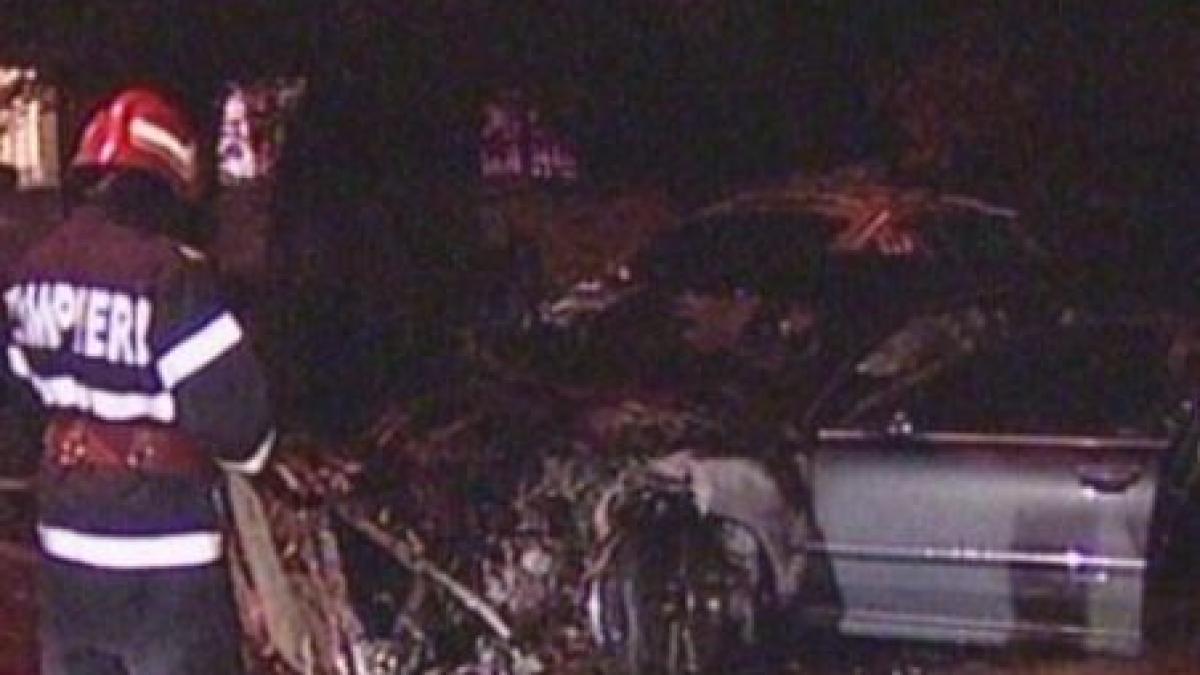 patru masini distruse de flacari in bucuresti video