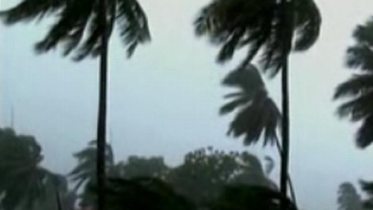 alerta pe coasta de est a statelor unite din cauza uraganului earl video