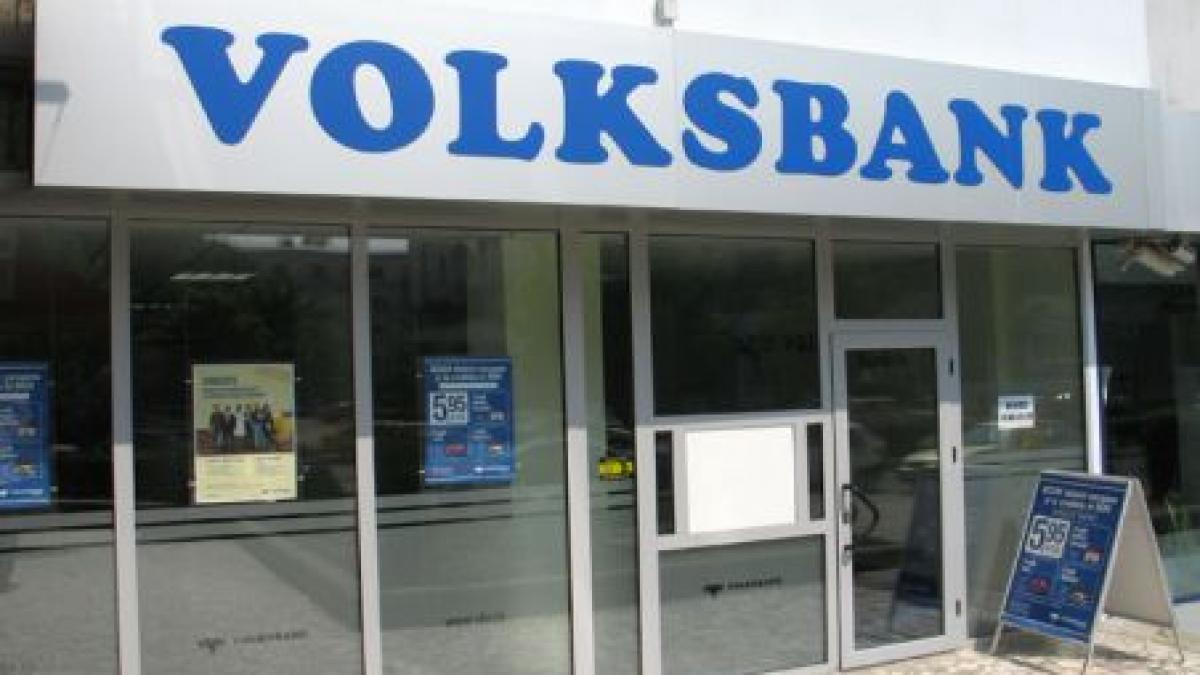 aproape 100 de clienti au dat volksbank in judecata din cauza dobanzilor