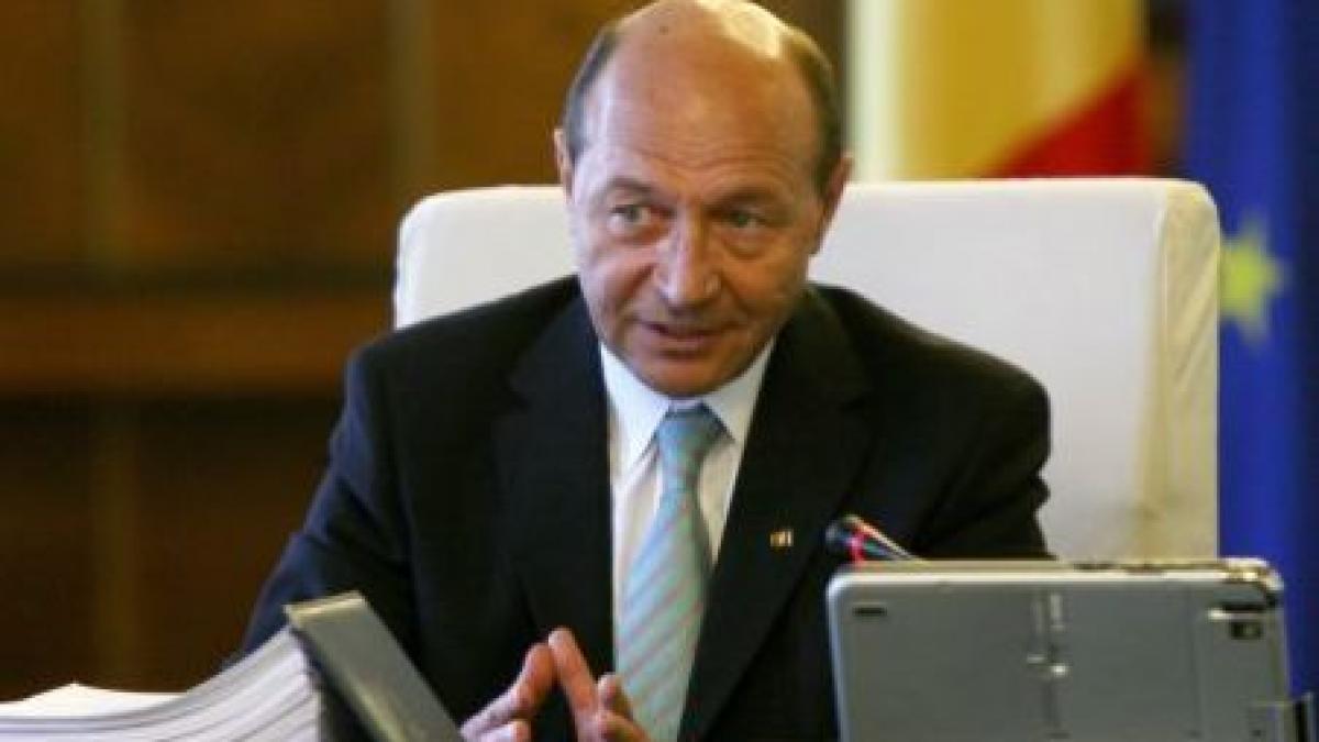 basescu continui sa cer guvernului reducerea cheltuielilor sociale video